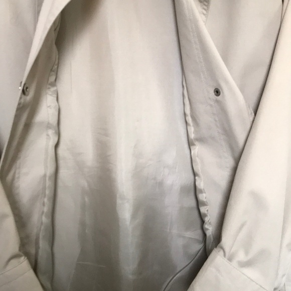 🎉3/$50🎉 Spring/Summer Jacket - Picture 3 of 4